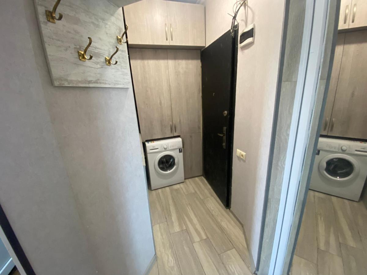 Apartment - Nino บาทูมิ ภายนอก รูปภาพ